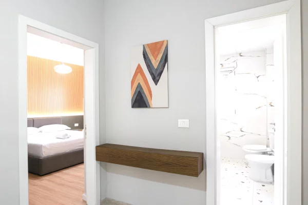 Shtepi ne shitje Apartament ne Tirane, 2+1, Mobilimi E mobiluar, Pagesa 220,000  Euro.