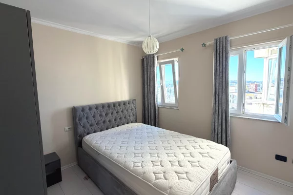 Shtepi me qera Apartament ne Tirane, 2+1, Mobilimi E mobiluar, Pagesa 75,000  Leke.