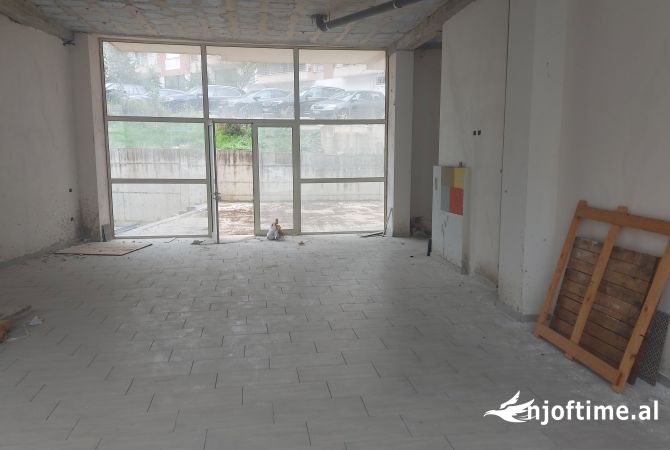 Business Property in Sale 1+1 in Tirana - 145,000 Euro