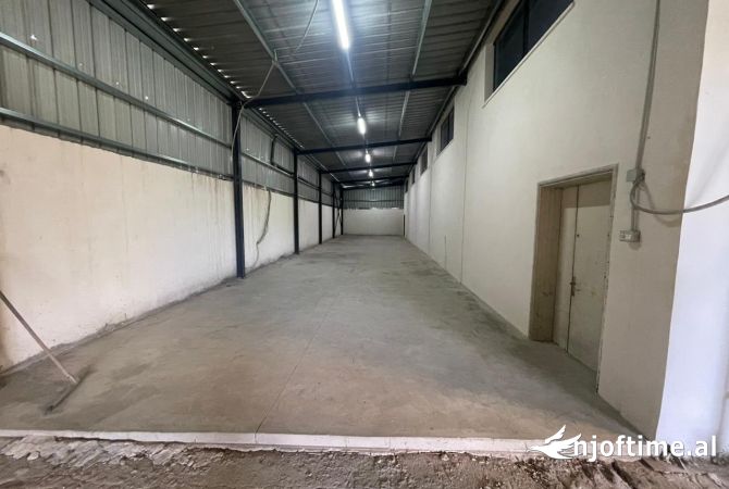 Objekt me Qera 1400m2 Autostrada Tr-Dr km 8 