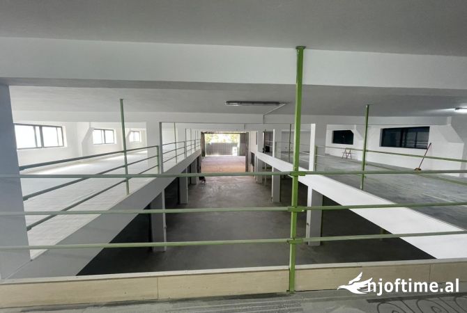 Objekt me Qera 1400m2 Autostrada Tr-Dr km 8 