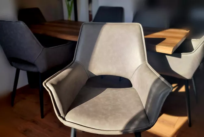 Mobilje dhe Elektroshtepiake ne Tirane - 50,000 Leke