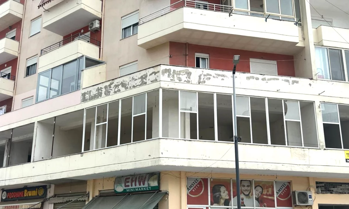 Me qera: Ambient Biznesi 📌Vlore - Perballe Spitalit || 200m2 || Cmimi me marreveshje