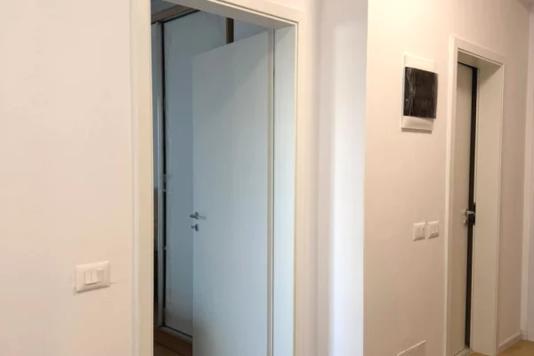 Shtepi me qera Apartament ne Tirane, 1+1, Mobilimi E mobiluar, Pagesa 45,000  Leke.