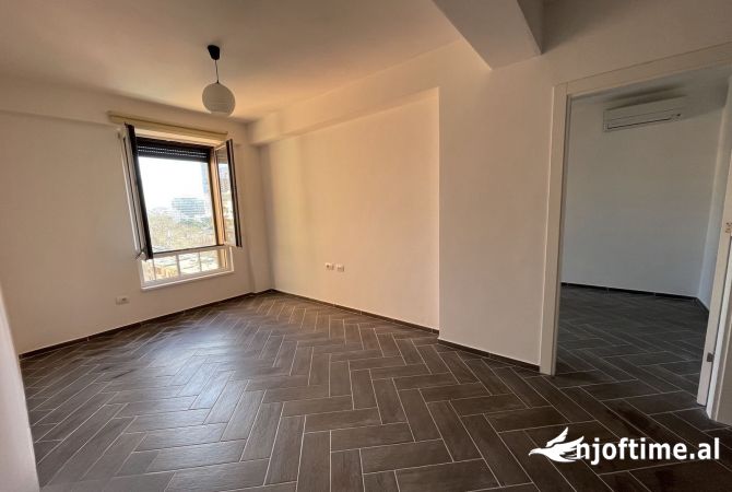 Jepet me qera apartament/zyre 