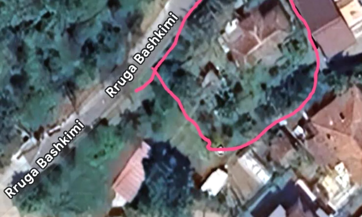 Shtepi ne shitje Shtepi Private ne Tirane, 3+1, Mobilimi Bosh, pa mobiluar, Pagesa 120,000  Euro.