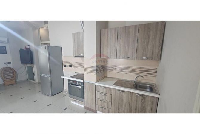 Shtepi me qera Apartament ne Tirane, 2+1, Mobilimi E mobiluar, Pagesa 400  Euro.