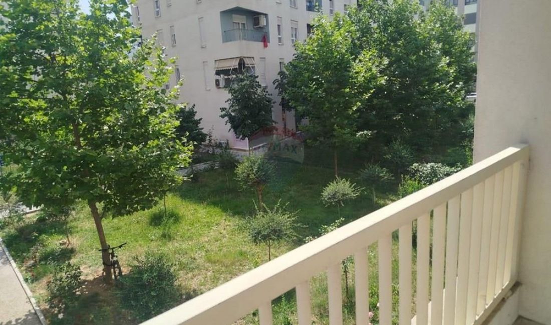 Shtepi me qera Apartament ne Tirane, 1+1, Mobilimi E mobiluar, Pagesa 550  Euro.