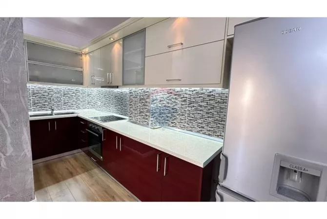 Shtepi ne shitje Apartament ne Tirane, 2+1, Mobilimi E mobiluar, Pagesa 147,000  Euro.