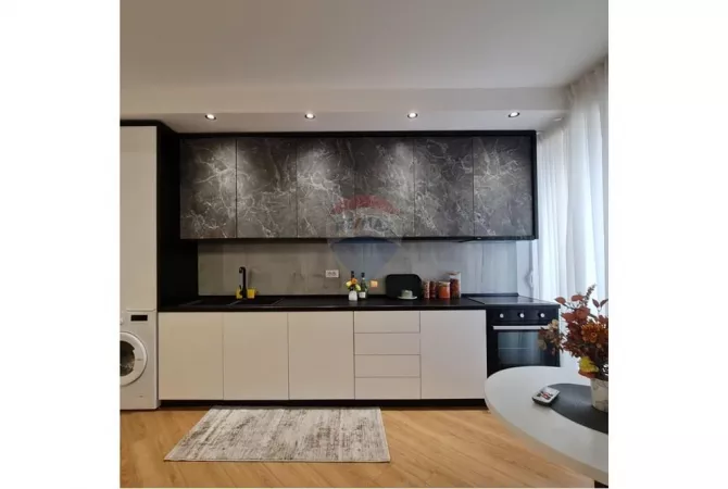 Shtepi ne shitje Apartament ne Tirane, Garsoniere, Mobilimi E mobiluar, Pagesa 85,000  Euro.