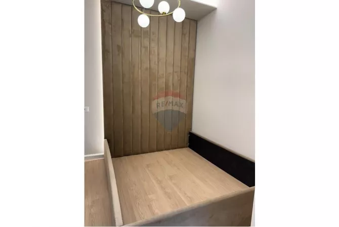 Shtepi ne shitje Apartament ne Tirane, 1+1, Mobilimi E mobiluar, Pagesa 94,000  Euro.