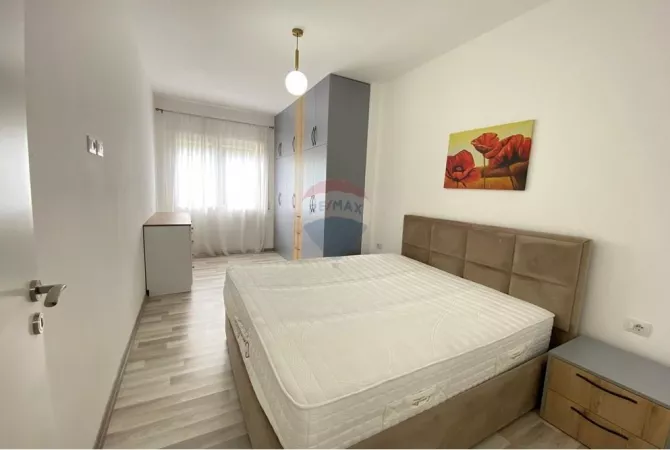 Shtepi ne shitje Apartament ne Tirane, 1+1, Mobilimi E mobiluar, Pagesa 97,800  Euro.