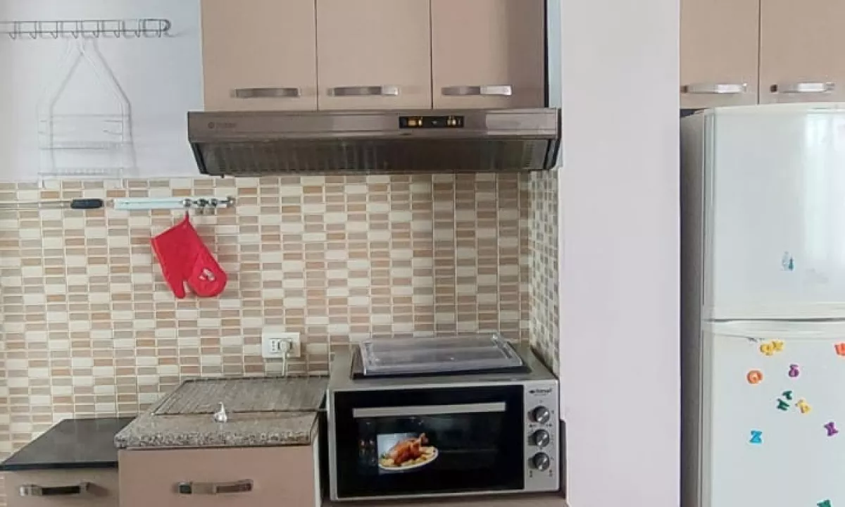 Shtepi me qera Apartament ne Tirane, 3+1, Mobilimi E mobiluar, Pagesa 650  Euro.