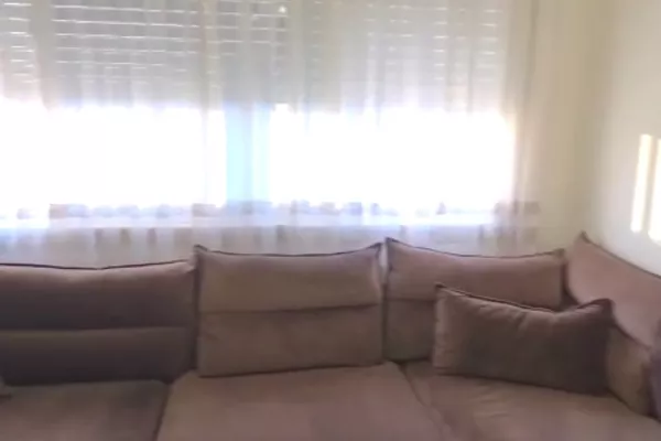 Shtepi me qera Apartament ne Tirane, 1+1, Mobilimi E mobiluar, Pagesa 50,000  Leke.