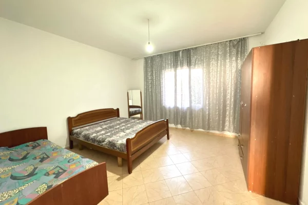 Shtepi me qera Apartament ne Tirane, 2+1, Mobilimi E mobiluar, Pagesa 45,000  Leke.