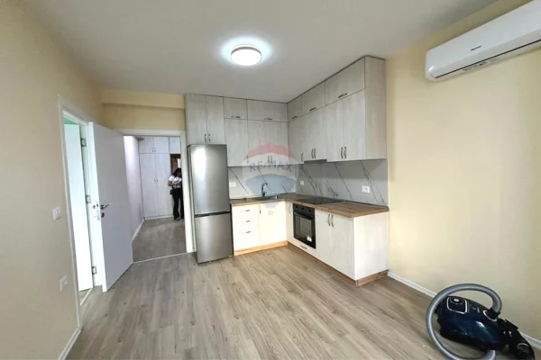 Shtepi me qera Apartament ne Tirane, Garsoniere, Mobilimi E mobiluar, Pagesa 550  Euro.