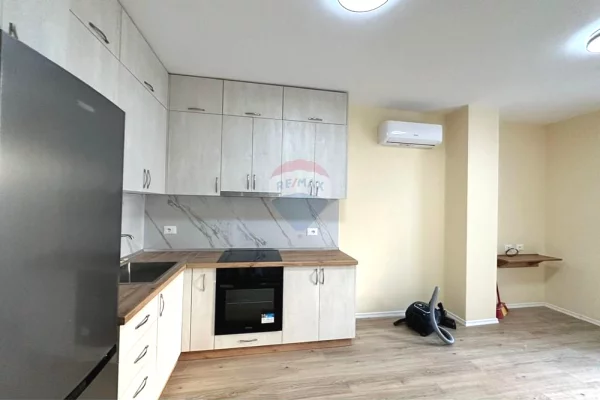 Shtepi me qera Apartament ne Tirane, Garsoniere, Mobilimi E mobiluar, Pagesa 550  Euro.