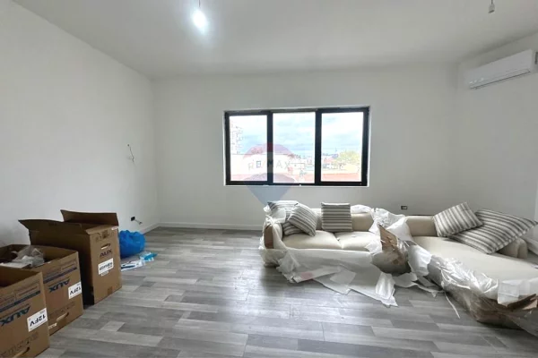 Shtepi me qera Apartament ne Tirane, 1+1, Mobilimi E mobiluar, Pagesa 700  Euro.