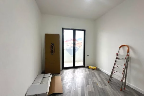 Shtepi me qera Apartament ne Tirane, 1+1, Mobilimi E mobiluar, Pagesa 700  Euro.