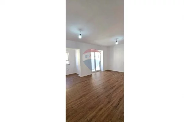 Shtepi ne shitje 1+1 ne Tirane - 153,000 Euro