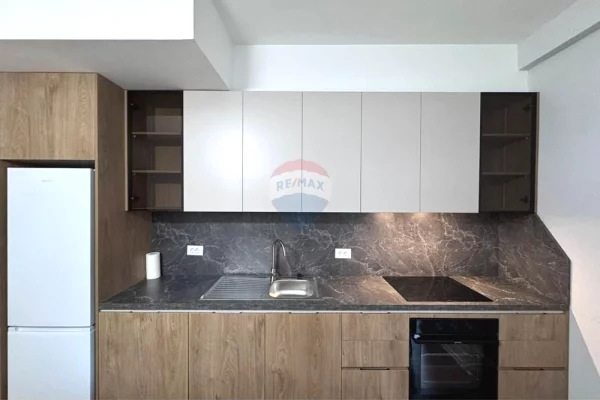Shtepi me qera Apartament ne Tirane, 1+1, Mobilimi E mobiluar, Pagesa 600  Euro.