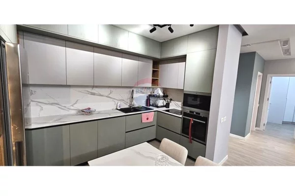 Shtepi ne shitje Apartament ne Tirane, 2+1, Mobilimi E mobiluar, Pagesa 210,000  Euro.