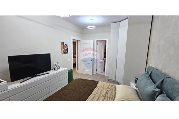 Shtepi ne shitje Apartament ne Tirane, 2+1, Mobilimi E mobiluar, Pagesa 210,000  Euro.