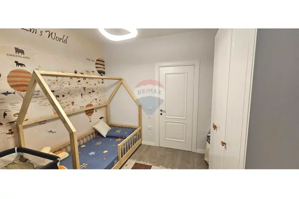 Shtepi ne shitje Apartament ne Tirane, 2+1, Mobilimi E mobiluar, Pagesa 210,000  Euro.