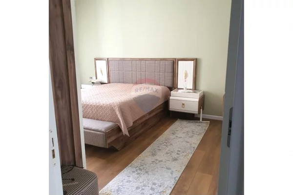 Shtepi ne shitje Apartament ne Tirane, 2+1, Mobilimi E mobiluar, Pagesa 255,000  Euro.