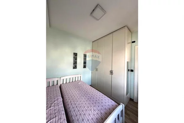 Shtepi ne shitje Apartament ne Tirane, 2+1, Mobilimi E mobiluar, Pagesa 120,000  Euro.
