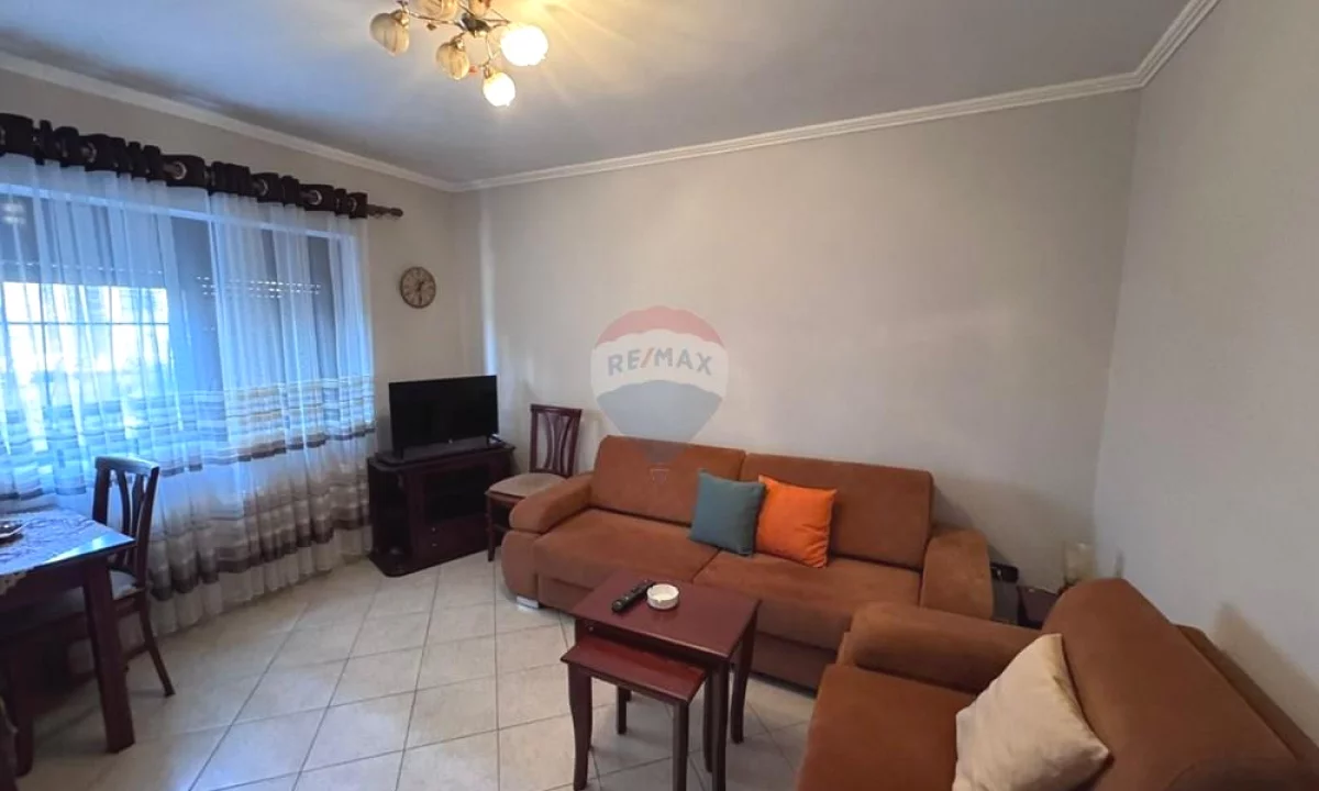 Shtepi me qera Apartament ne Tirane, 1+1, Mobilimi E mobiluar, Pagesa 47,000  Leke.