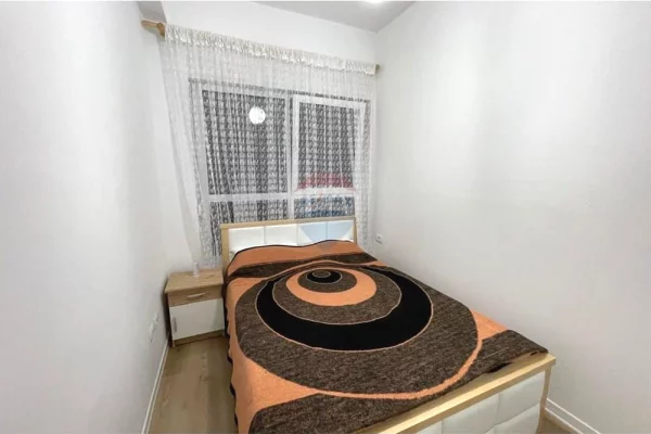 Shtepi me qera Apartament ne Tirane, 1+1, Mobilimi E mobiluar, Pagesa 450  Euro.