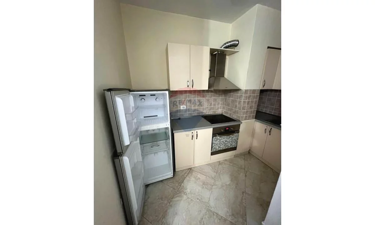 Shtepi me qera Apartament ne Tirane, Garsoniere, Mobilimi E mobiluar, Pagesa 50,000  Leke.