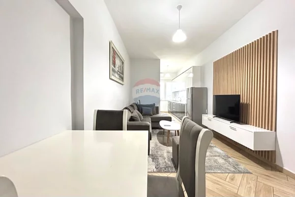 Shtepi me qera Apartament ne Tirane, 1+1, Mobilimi E mobiluar, Pagesa 450  Euro.