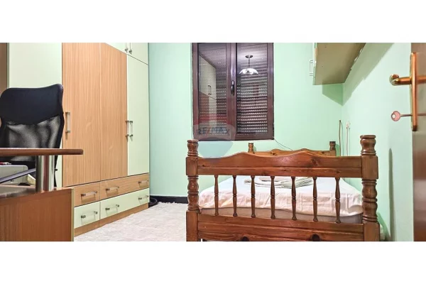 Shtepi me qera Apartament ne Tirane, 2+1, Mobilimi E mobiluar, Pagesa 700  Euro.