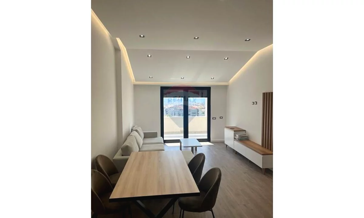 Shtepi me qera Apartament ne Tirane, 2+1, Mobilimi E mobiluar, Pagesa 520  Euro.