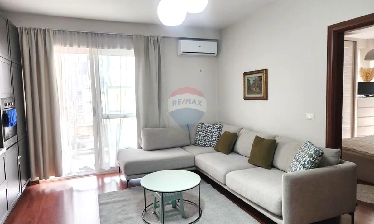 Shtepi me qera Apartament ne Tirane, 1+1, Mobilimi E mobiluar, Pagesa 640  Euro.