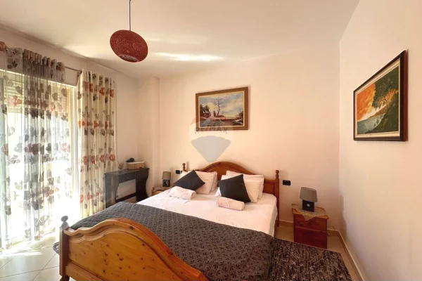 Shtepi me qera Apartament ne Tirane, 2+1, Mobilimi E mobiluar, Pagesa 67,000  Leke.