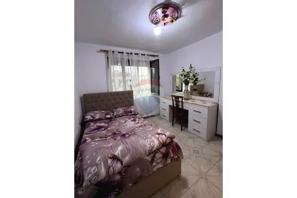 Shtepi me qera Apartament ne Tirane, 2+1, Mobilimi E mobiluar, Pagesa 62,500  Leke.