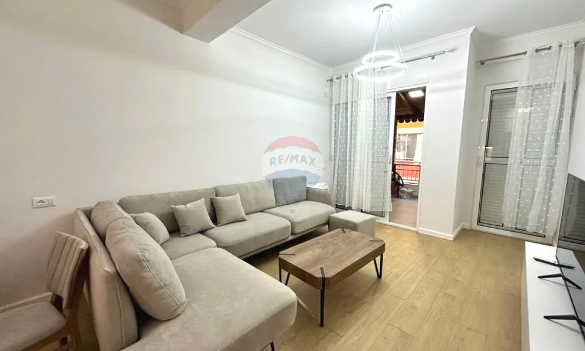 Shtepi me qera Apartament ne Tirane, 2+1, Mobilimi E mobiluar, Pagesa 86,500  Leke.