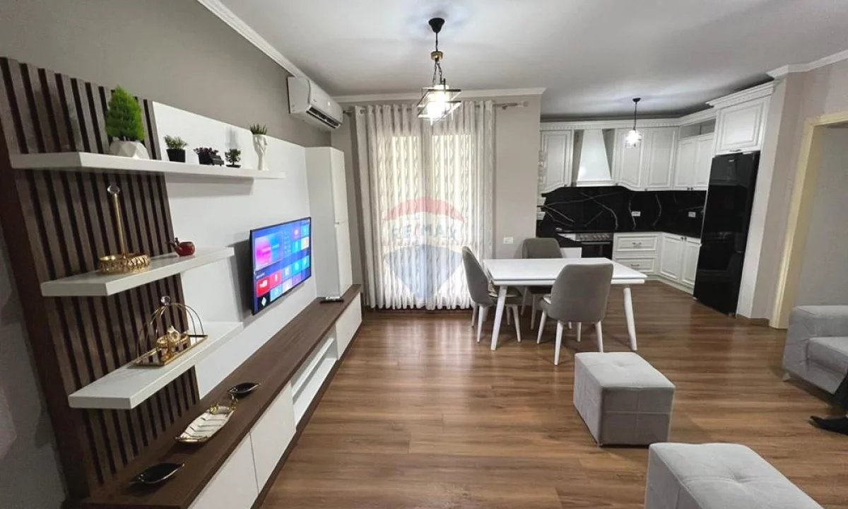 Shtepi me qera Apartament ne Tirane, 2+1, Mobilimi E mobiluar, Pagesa 81,500  Leke.
