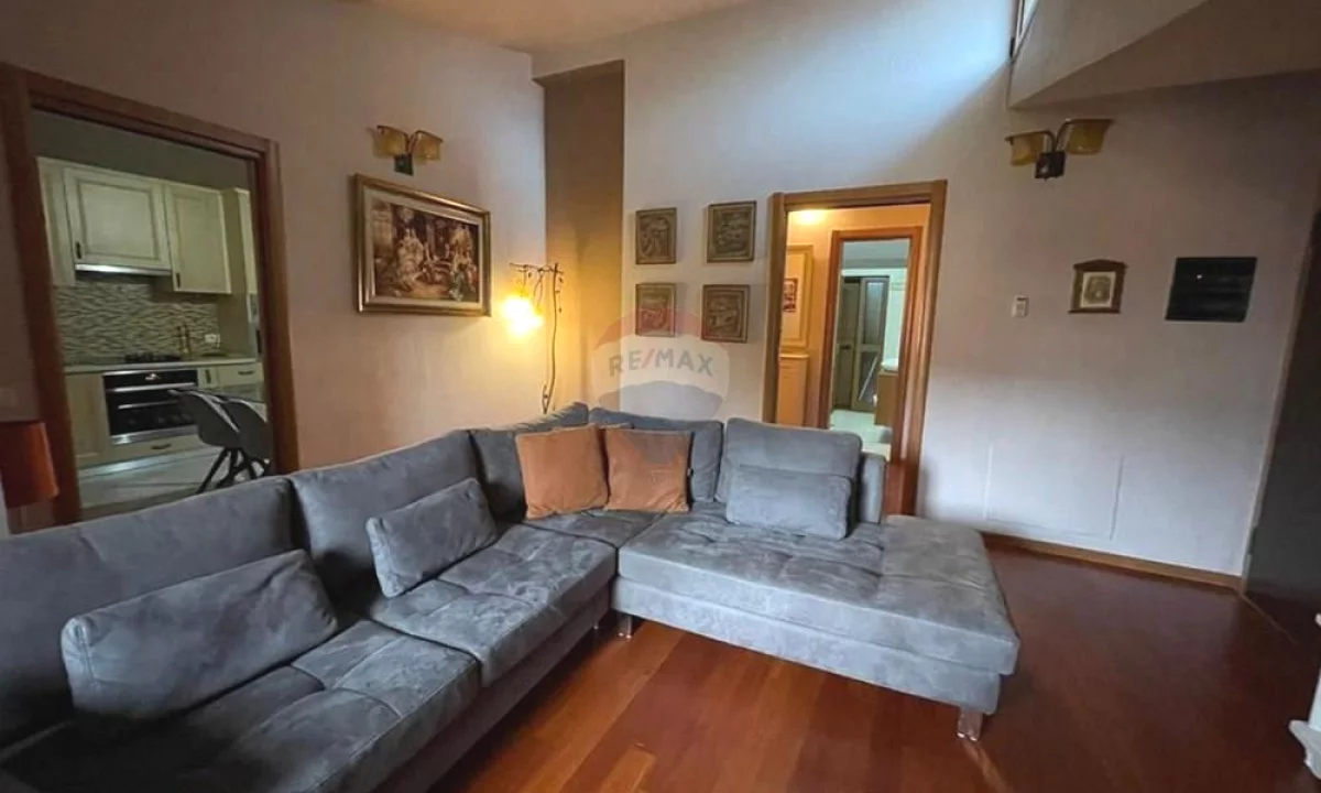 Shtepi me qera Apartament ne Tirane, 2+1, Mobilimi E mobiluar, Pagesa 470  Euro.