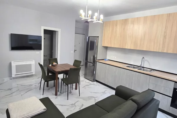 Shtepi me qera Apartament ne Tirane, 2+1, Mobilimi E mobiluar, Pagesa 60,000  Leke.