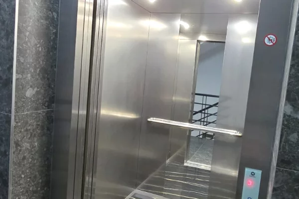 Shtepi me qera Apartament ne Tirane, 2+1, Mobilimi E mobiluar, Pagesa 60,000  Leke.