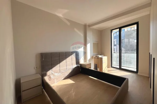 Shtepi me qera Apartament ne Tirane, 2+1, Mobilimi E mobiluar, Pagesa 1,000  Euro.