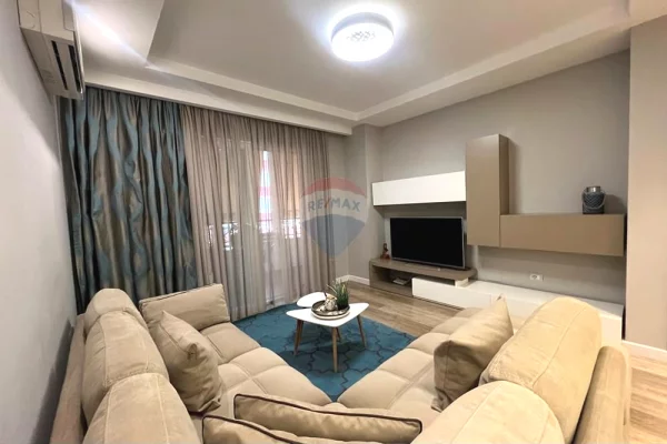 Apartament 2+1 me Qira në Myslym Shyr!