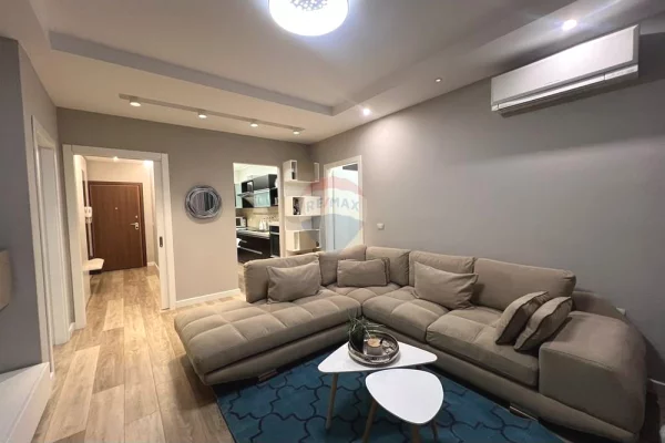 Shtepi me qera Apartament ne Tirane, 2+1, Mobilimi E mobiluar, Pagesa 97,000  Leke.