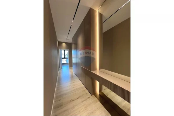 Shtepi me qera Apartament ne Tirane, 2+1, Mobilimi E mobiluar, Pagesa 1,000  Euro.