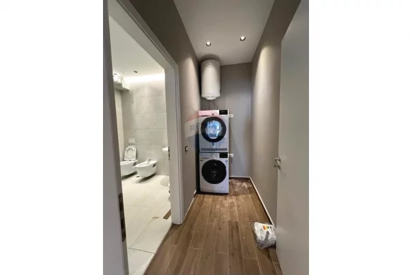 Shtepi me qera Apartament ne Tirane, 2+1, Mobilimi E mobiluar, Pagesa 1,000  Euro.