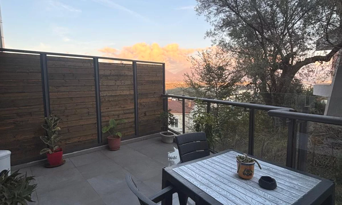 Shtepi me qera Apartament ne Tirane, 1+1, Mobilimi E mobiluar, Pagesa 600  Euro.